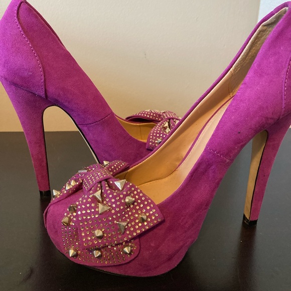 Material Girl Hot Pink Gold Spike Heels - Picture 4 of 6